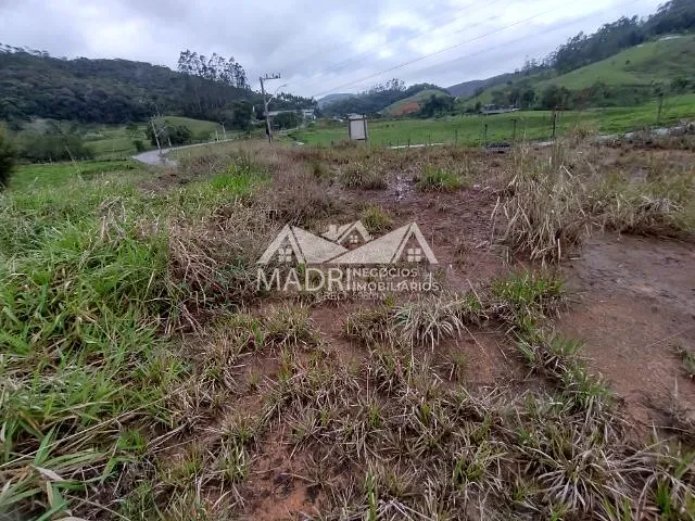 Terreno com 2539m², à venda, no bairro rural em São Pedro de Alcântara