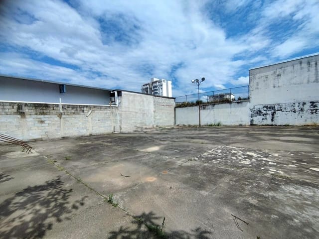 Terreno com 440m², à venda, no bairro São Benedito em Pindamonhangaba