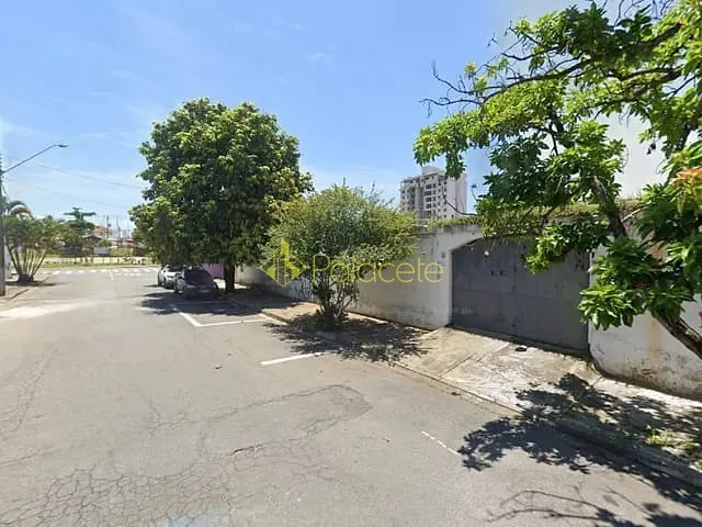Terreno com 440m², à venda, no bairro São Benedito em Pindamonhangaba