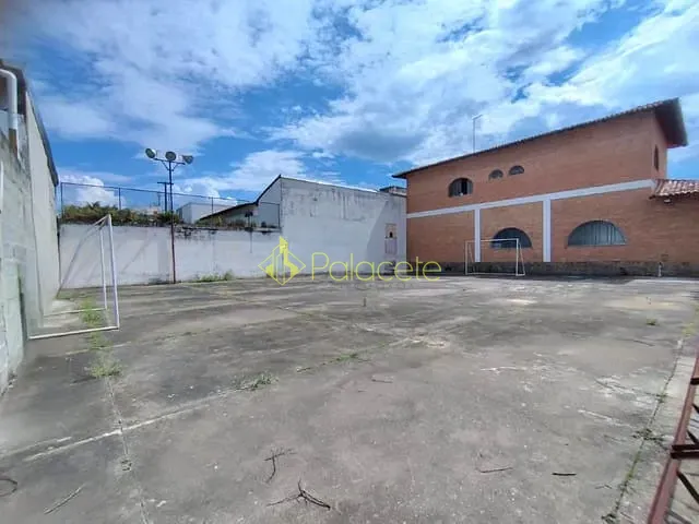 Terreno com 440m², à venda, no bairro São Benedito em Pindamonhangaba