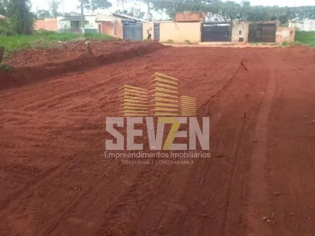 Terreno com 180m², à venda, no bairro Tangarás em Bauru