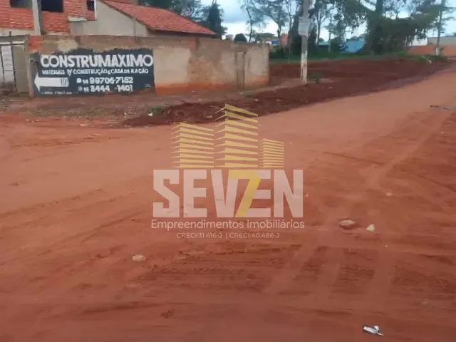 Terreno com 180m², à venda, no bairro Tangarás em Bauru