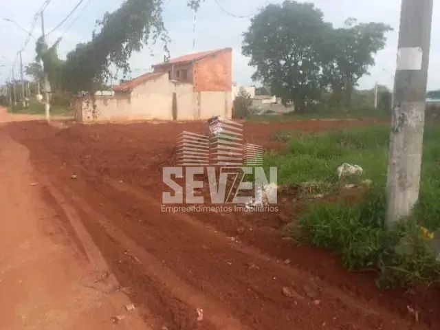 Terreno com 180m², à venda, no bairro Tangarás em Bauru