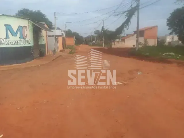 Terreno com 180m², à venda, no bairro Tangarás em Bauru