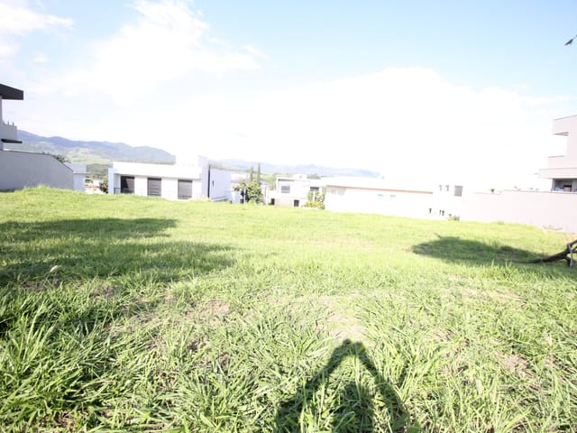 Terreno com 901m², à venda, no bairro Jardim Nova São João em São João da Boa Vista
