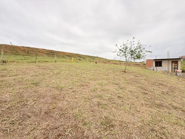 Terreno com 235m², à venda, no bairro Virgem Santa em Macaé