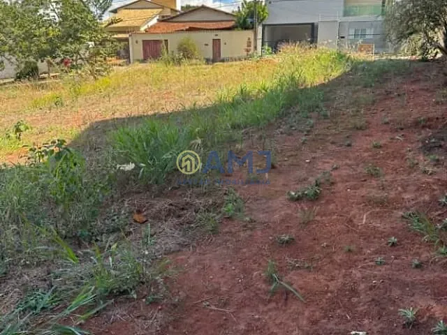 Terreno com 387m², à venda, no bairro Setor Jaó em Goiânia