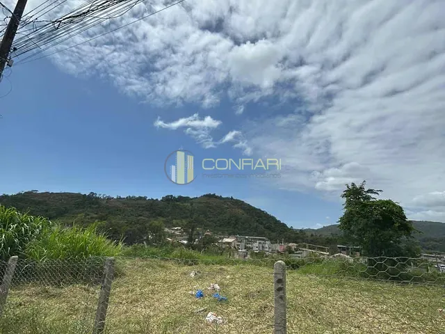 Terreno com 276m², à venda, no bairro Alto do São Bento em Itapema