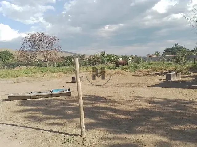 Terreno com 600m², à venda, no bairro Veloso em Roseira