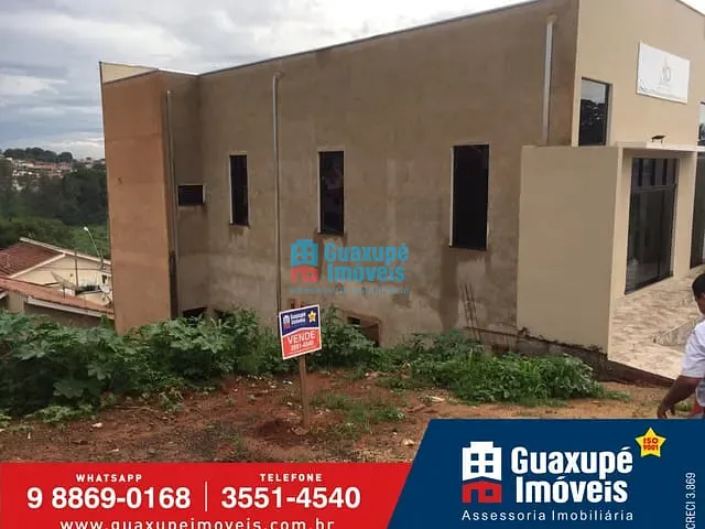 Terreno com 200m², à venda, no bairro Jardim dos Ypes em Guaxupé