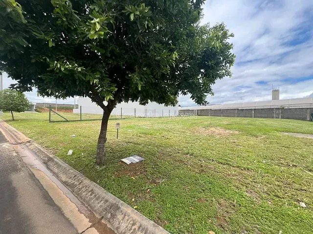 Terreno com 463m², à venda, no bairro Residencial Portal do Sol em Holambra