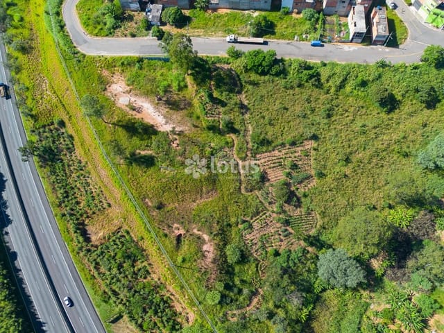 Terreno com 5200m², à venda, no bairro Chácara Maria Trindade em São Paulo