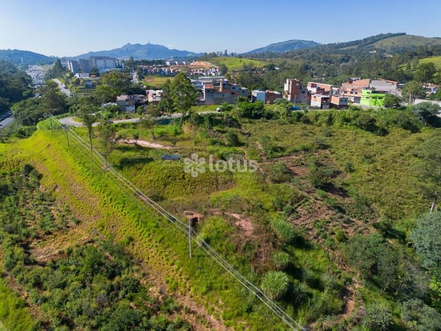 Terreno com 5200m², à venda, no bairro Chácara Maria Trindade em São Paulo