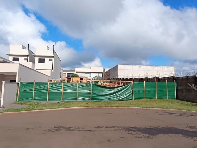 Terreno com 335m², à venda, no bairro Residencial Morada das Flores em Cambé