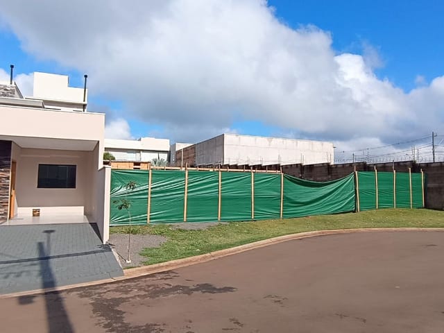 Terreno com 335m², à venda, no bairro Residencial Morada das Flores em Cambé