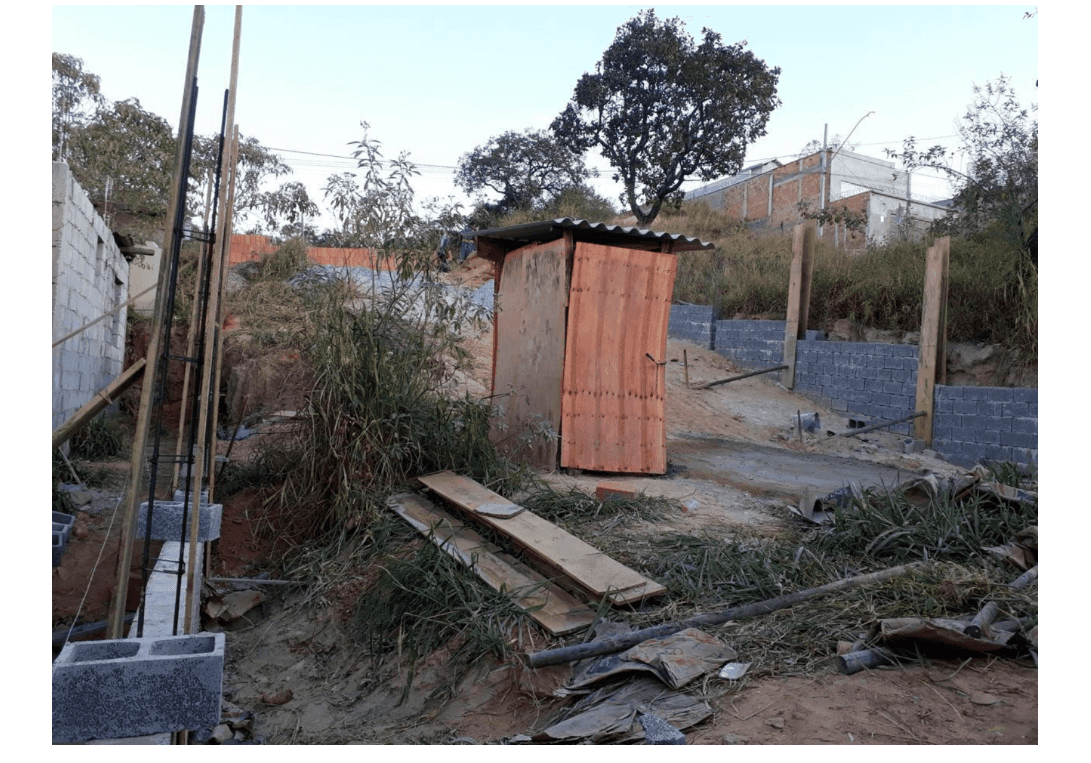 Terreno com 250 m2, com 10 m2 de frente e 25 m2 de fundos, todo murado e já foi feito a terraplanagem, quitado, à venda, Liberdade, Santa Luzia, MG miniatura 13