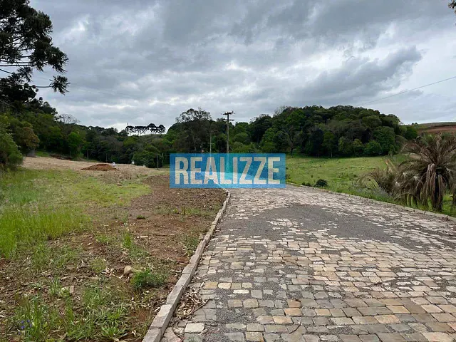 Terreno com 1342m², à venda, no bairro Girardi em Marau
