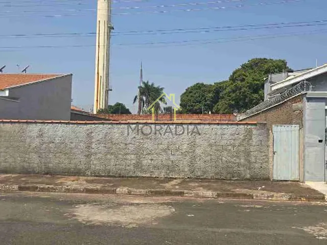 Terreno com 272m², à venda, no bairro Nova Orquídea em Guaxupé