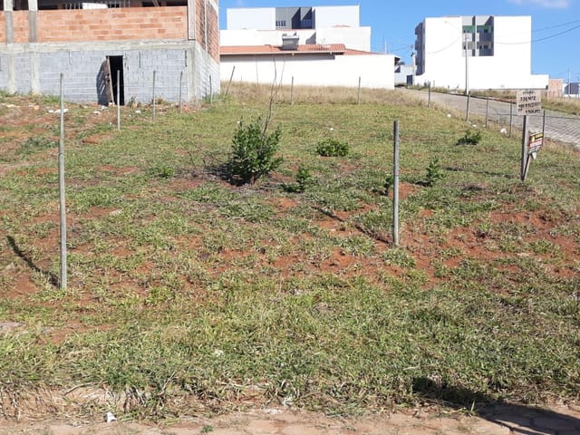 Terreno com 334m², à venda, no bairro Colinas da Mantiqueira  em Cambuí