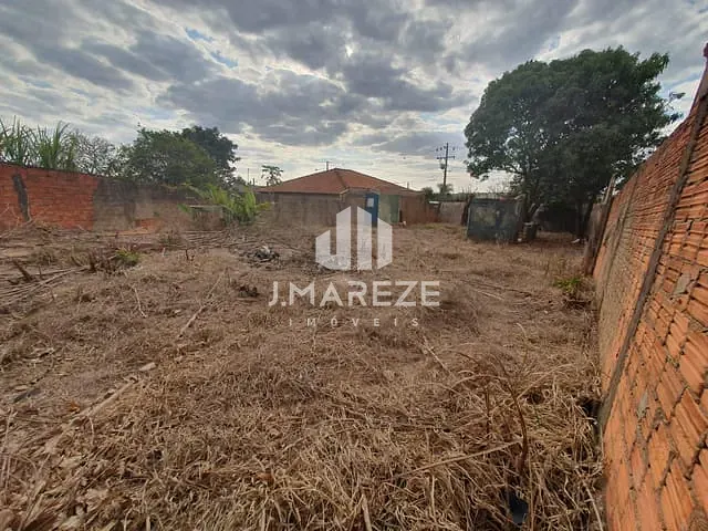 Terreno com 366m², à venda, no bairro JARDIM MARISSOL em Apucarana