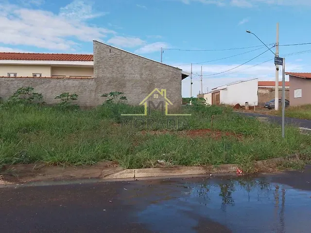 Terreno com 200m², à venda, no bairro Residencial Conquista em Guaxupé