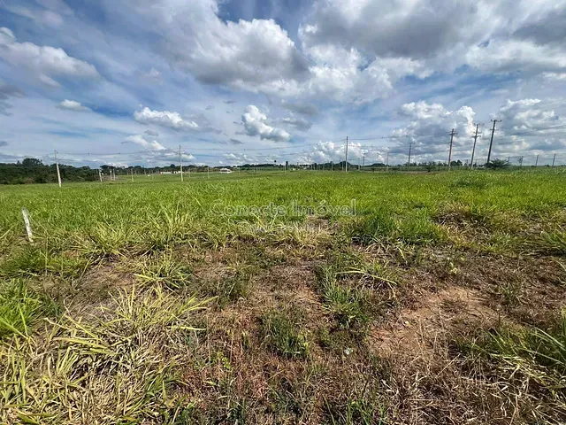 Terreno com 250m², à venda, no bairro Camanducaia Praça e Parque em Jaguariúna