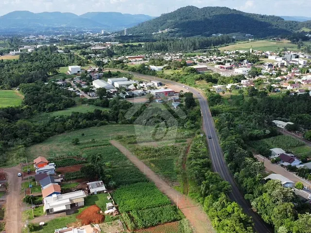 Terreno com 329m², à venda, no bairro Canabarro em Teutônia