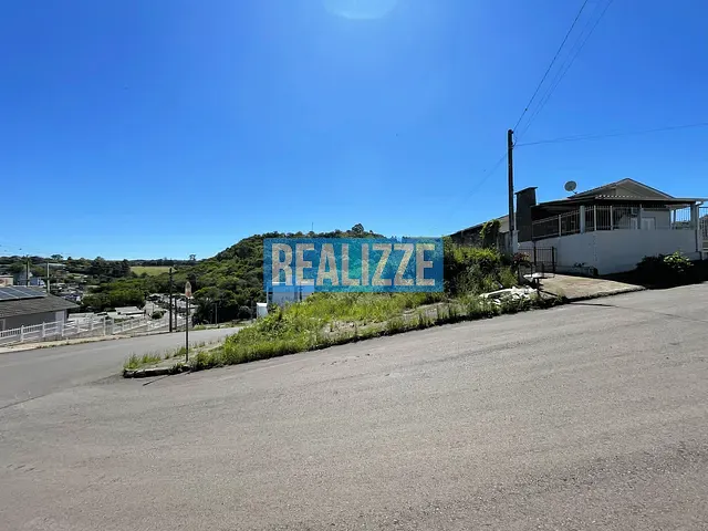 Terreno com 300m², à venda, no bairro Santin em Marau