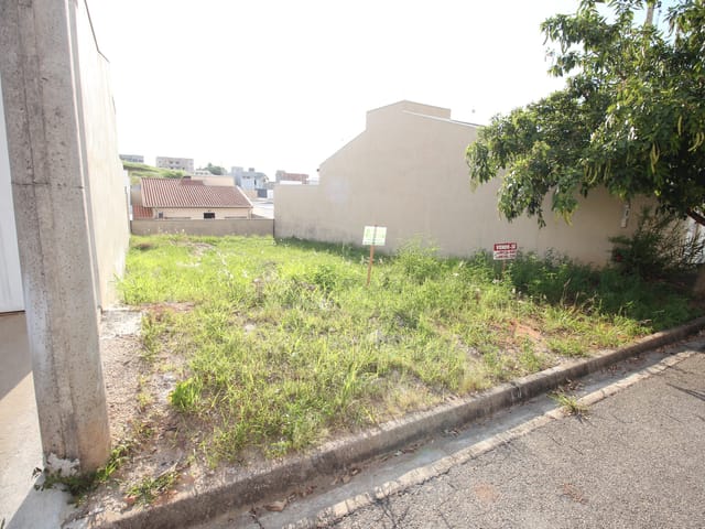 Terreno com 250m², à venda, no bairro Recanto da Serra em São João da Boa Vista