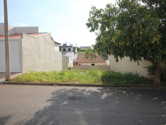 Terreno com 250m², à venda, no bairro Recanto da Serra em São João da Boa Vista