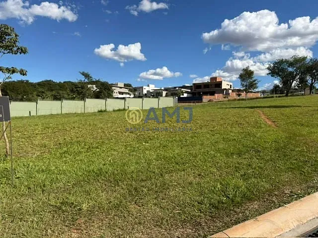 Terreno com 640m², à venda, no bairro Parque Cidade em Goiânia