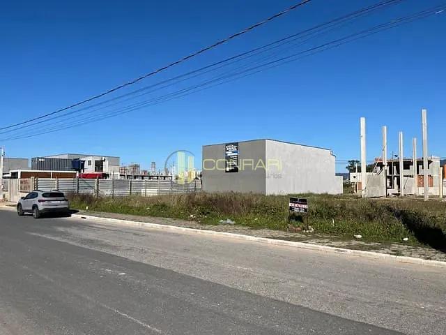 Terreno com 200m², à venda, no bairro Morretes em Itapema