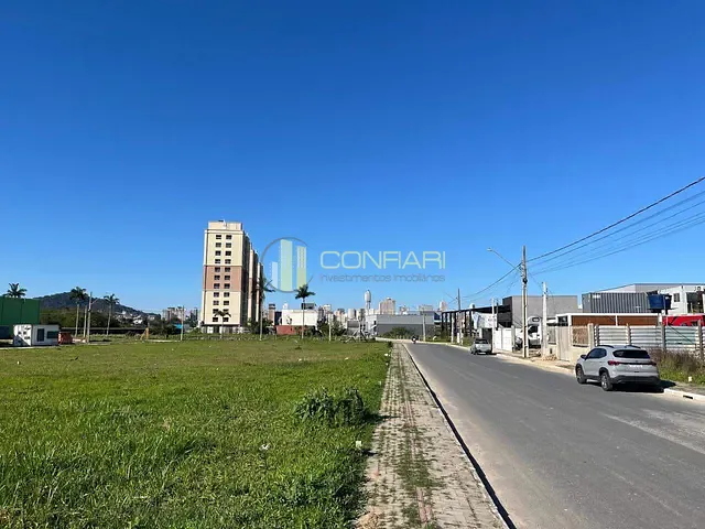 Terreno com 200m², à venda, no bairro Morretes em Itapema