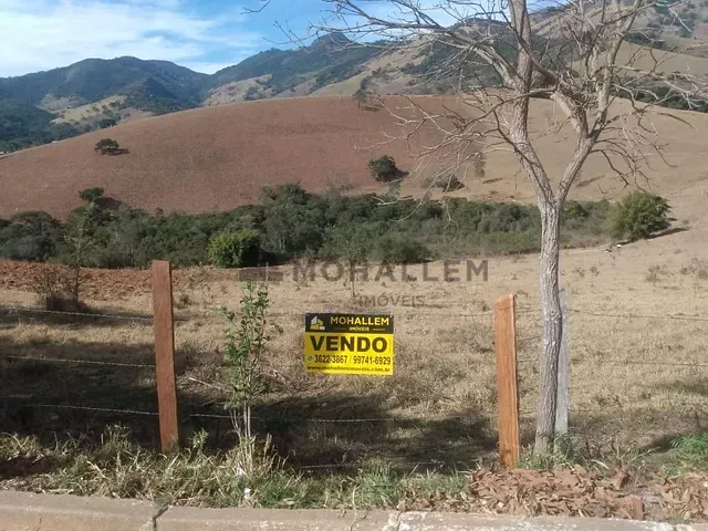 Terreno com 244m², à venda, no bairro Centro em Piranguçu