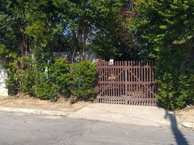 Terreno com 819m², à venda, no bairro Vila São José em Pindamonhangaba