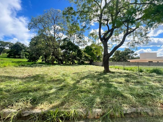 Terreno com 1000m², à venda, no bairro Versailles Vile de France em Lagoa Santa
