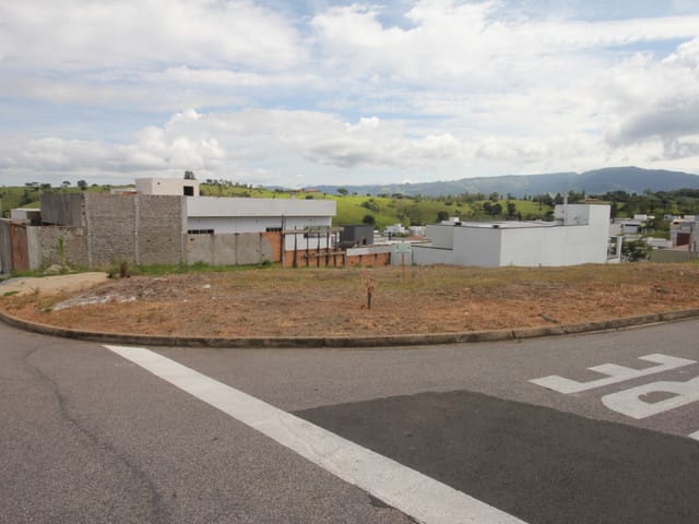 Terreno com 252m², à venda, no bairro Recanto da Serra em São João da Boa Vista