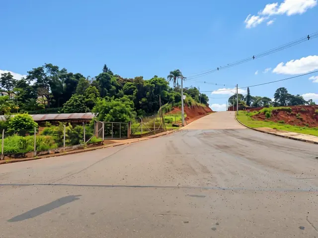 Terreno com 1550m², à venda, no bairro Rod Dom Pedro em Piracaia