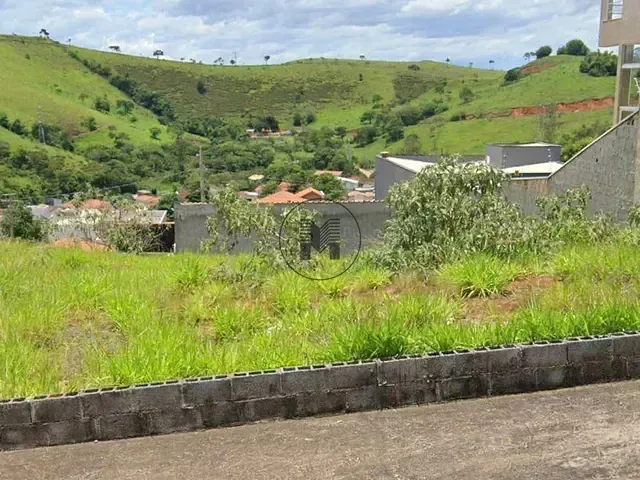Terreno com 250m², à venda, no bairro Residencial Santa Bárbara em Guaratinguetá