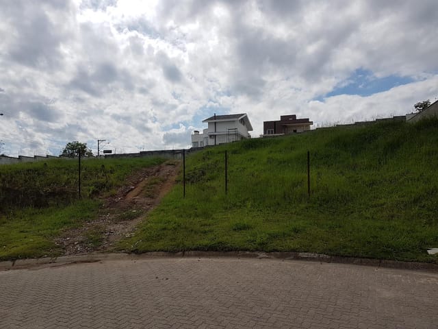 Terreno com 1723m², à venda, no bairro Condomínio Reserva do Paratehy em São José dos Campos