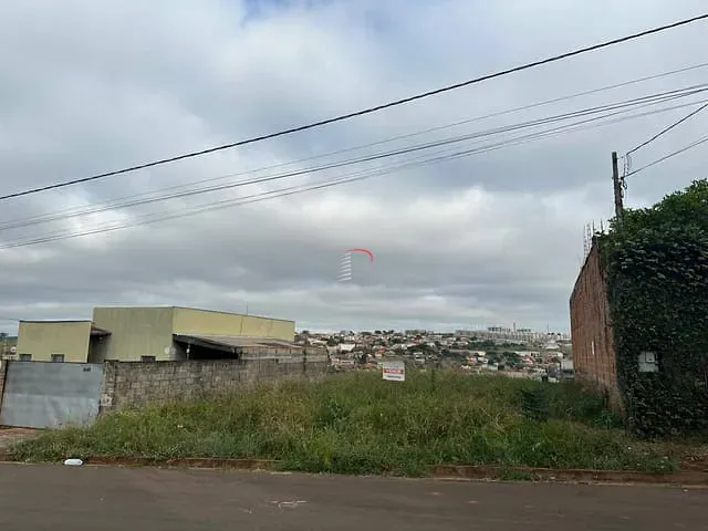 Terreno com 390m², à venda, no bairro Colúmbia em Londrina