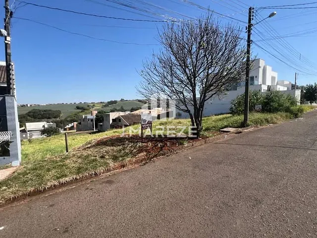 Terreno com 360m², à venda, no bairro Loteamento Residencial Cazarin em Apucarana