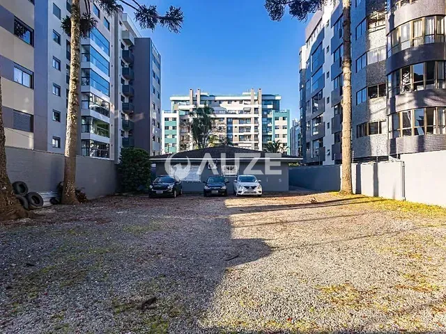 Terreno com 1m², à venda, no bairro Bacacheri em Curitiba