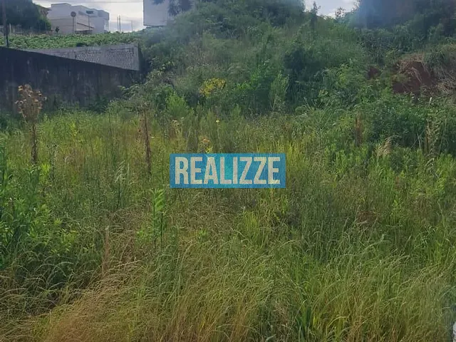 Terreno com 448m², à venda, no bairro Loteamento Santin em Marau