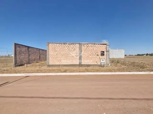 Terreno com 304m², à venda, no bairro Residencial Riviera Suíça I em Sinop