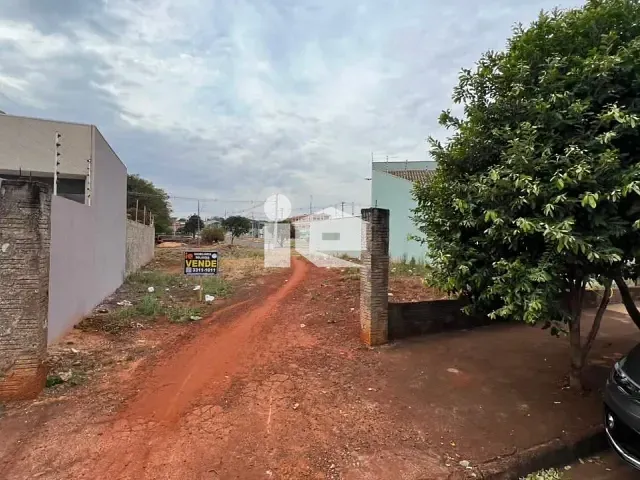 Terreno com 300m², à venda, no bairro Jardim Kasato Maru em Rolândia