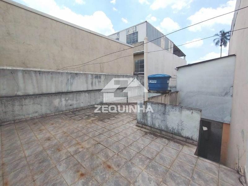 Casa à venda com 2 quartos, 136m² - Foto 5