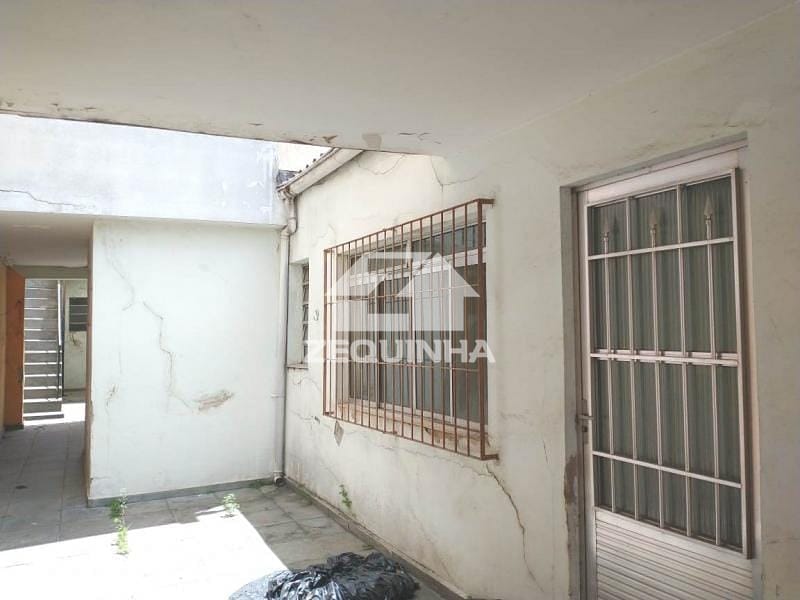 Casa à venda com 2 quartos, 136m² - Foto 2