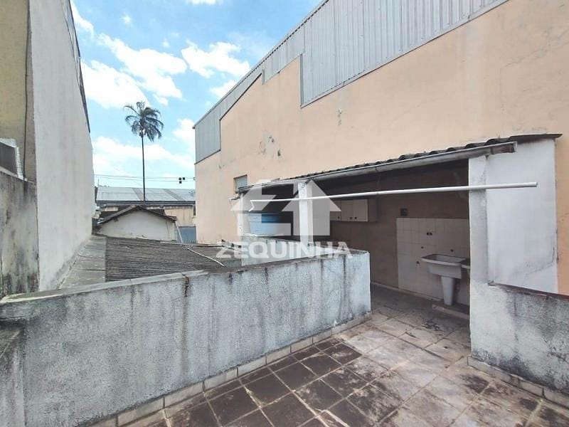 Casa à venda com 2 quartos, 136m² - Foto 3