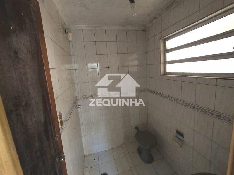 Casa à venda com 2 quartos, 136m² - Foto 11